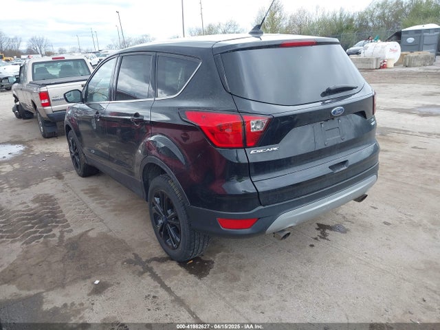 1FMCU9GD1KUA45891 Ford ESCAPE SE