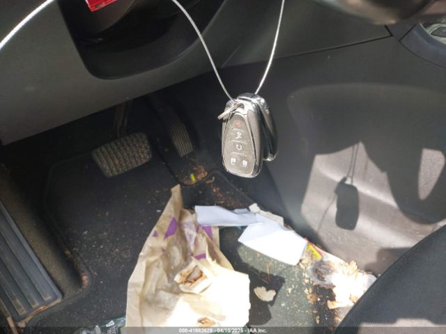 3GNAXSEV3JS573489 Chevrolet EQUINOX LT