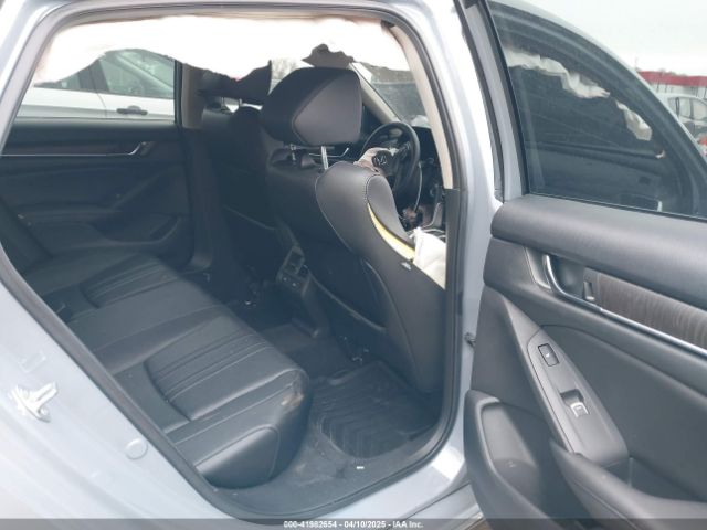 1HGCV2F96MA002773 Honda Accord Touring