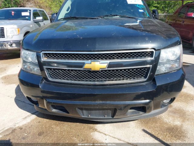 1GNSCJE03ER203943 Chevrolet Suburban 1500 Lt