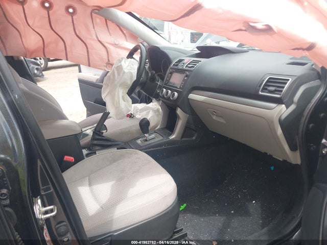 JF2SJABC2JH469176 Subaru Forester 2.5i