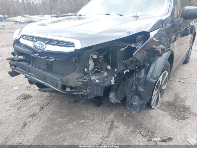 JF2SJABC2JH469176 Subaru Forester 2.5i