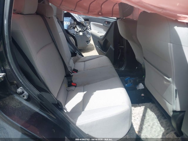 JF2SJABC2JH469176 Subaru Forester 2.5i