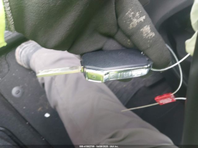 KNDJ63AU1M7749621 KIA Soul Gt-line