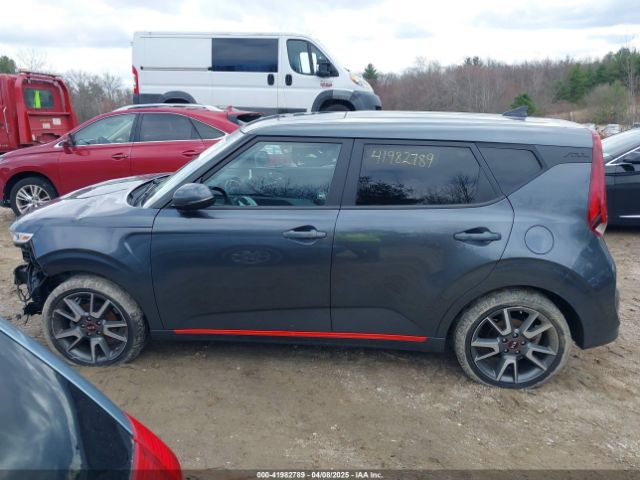KNDJ63AU1M7749621 KIA Soul Gt-line