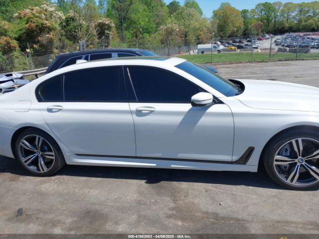 WBA7F2C53GG416459 BMW 750i Xdrive