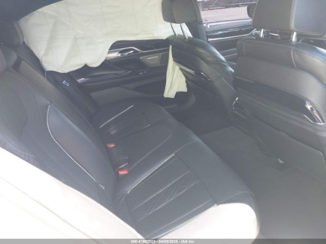 WBA7F2C53GG416459 BMW 750i Xdrive