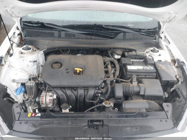 3KPF24AD9KE122010 KIA Forte Lxs