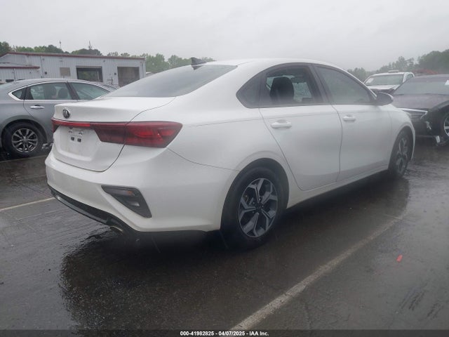3KPF24AD9KE122010 KIA Forte Lxs