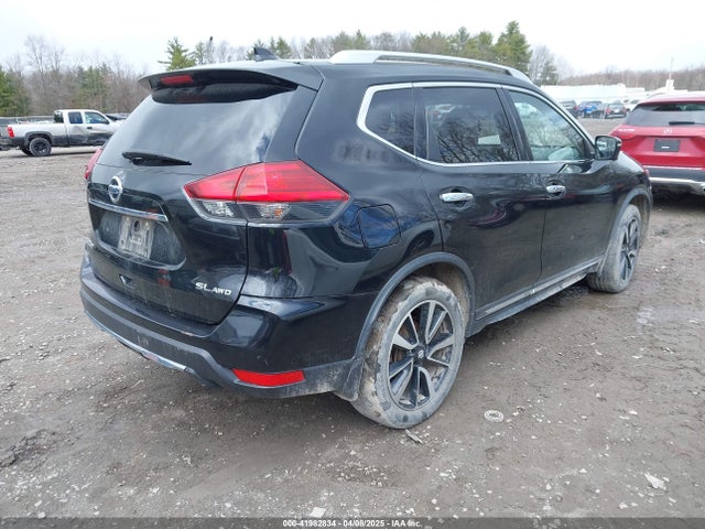 JN8AT2MV6HW255018 Nissan Rogue Sl
