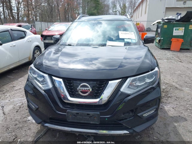 JN8AT2MV6HW255018 Nissan Rogue Sl