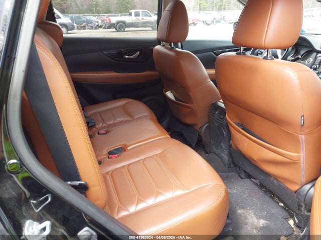 JN8AT2MV6HW255018 Nissan Rogue Sl