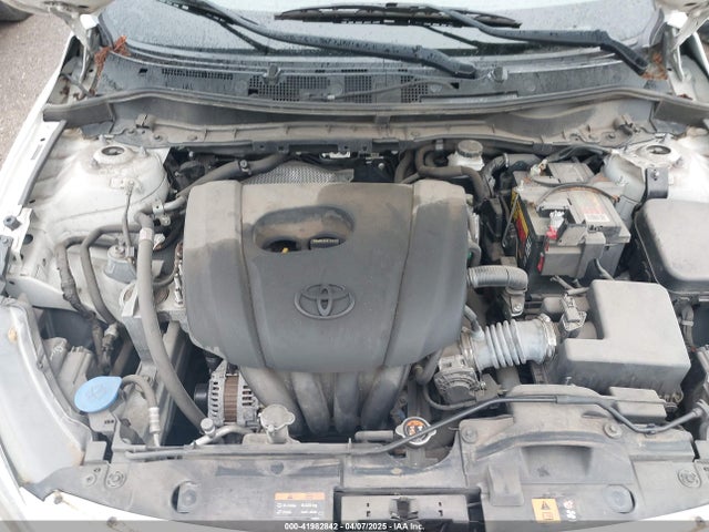 3MYDLBYV0HY173573 Toyota YARIS IA