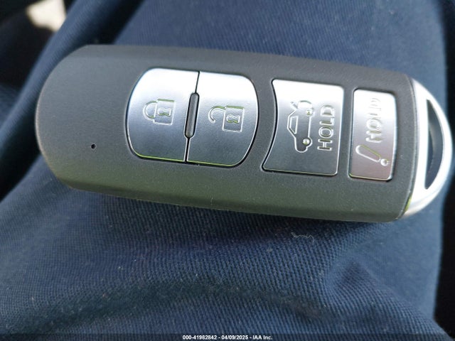 3MYDLBYV0HY173573 Toyota YARIS IA