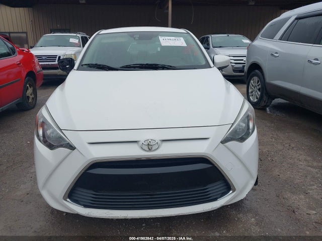 3MYDLBYV0HY173573 Toyota YARIS IA