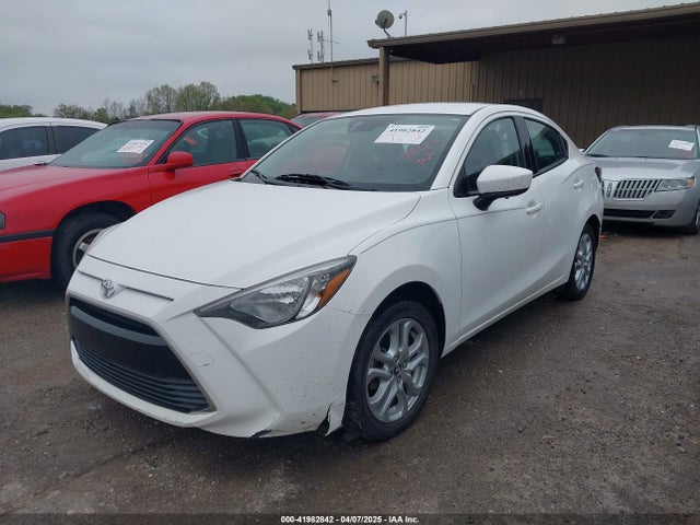3MYDLBYV0HY173573 Toyota YARIS IA