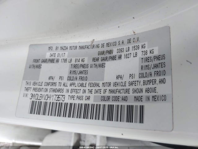 3MYDLBYV0HY173573 Toyota YARIS IA