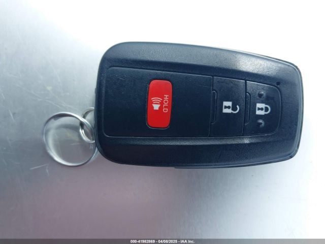 JTDL9RFU2K3000147 Toyota Prius Le
