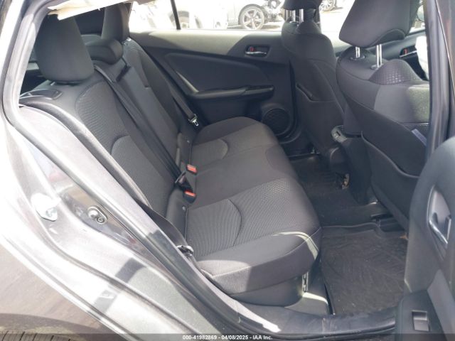 JTDL9RFU2K3000147 Toyota Prius Le