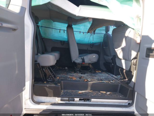 1FMZK1ZM4KKB17368 Ford Transit-150 Xl