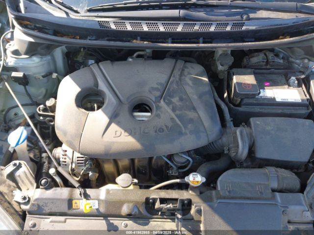 5NPDH4AE1FH565090 Hyundai ELANTRA SE