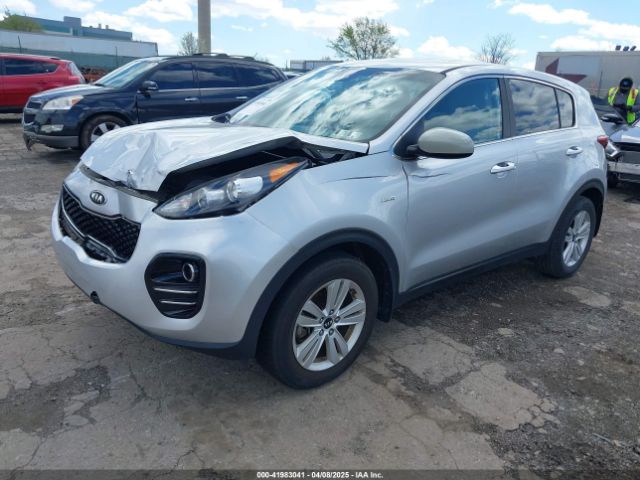 KNDPMCAC9J7438425 KIA Sportage Lx