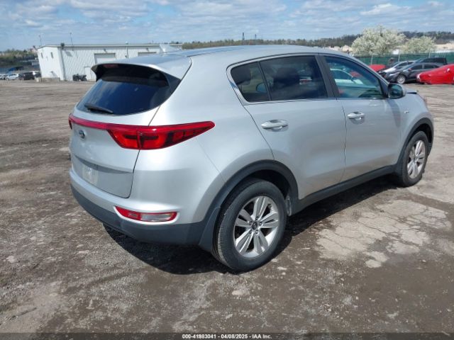 KNDPMCAC9J7438425 KIA Sportage Lx