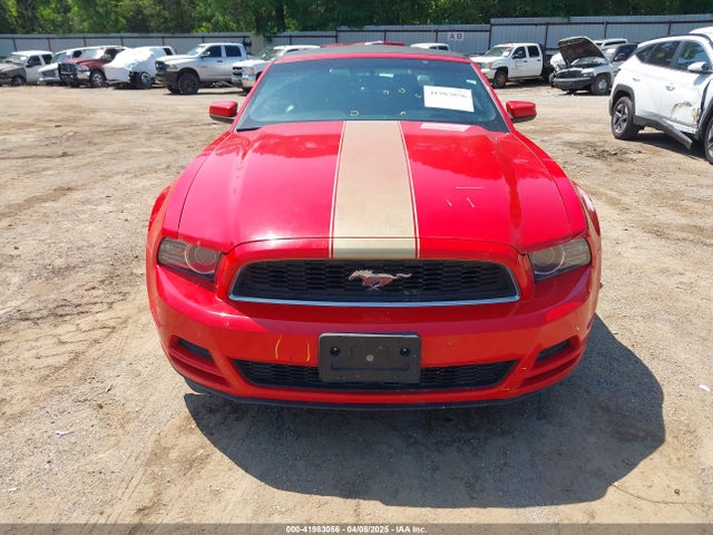1ZVBP8EM1E5224836 Ford Mustang V6 Premium