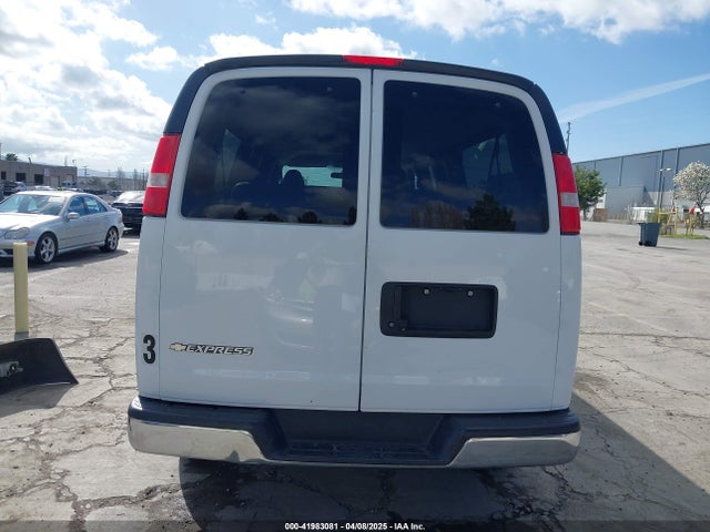 1GAZGPFF0H1281755 Chevrolet Express 3500 Lt