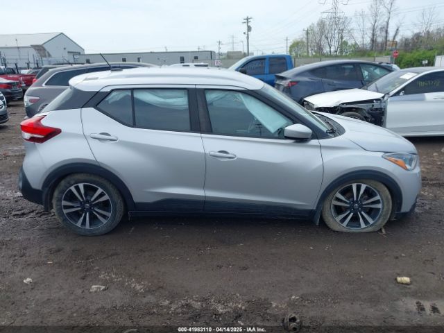 3N1CP5CU2JL541062 Nissan KICKS SV