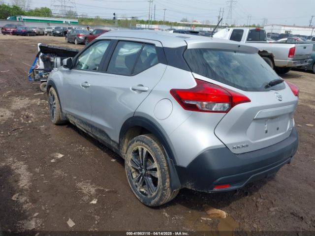 3N1CP5CU2JL541062 Nissan KICKS SV