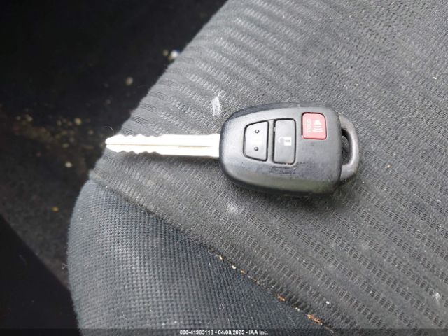 2017 TOYOTA RAV4 JTMBFREV6HJ170417 Photo 10