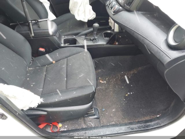 2017 TOYOTA RAV4 JTMBFREV6HJ170417 Photo 4