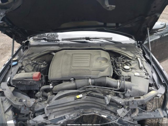 2018 JAGUAR XE SAJAK4FX2JCP20203 Photo 9