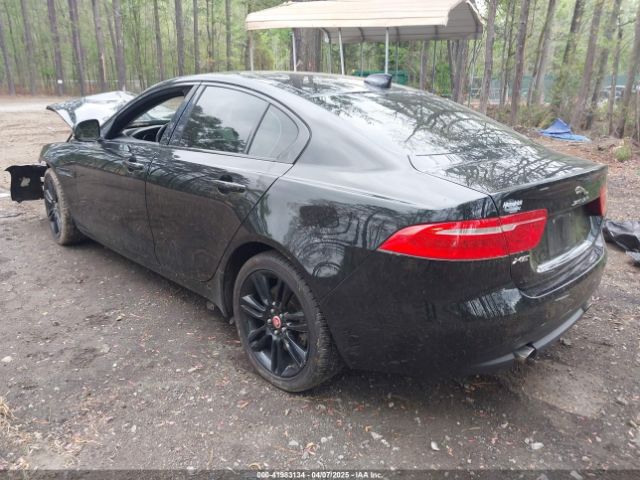 2018 JAGUAR XE SAJAK4FX2JCP20203 Photo 2