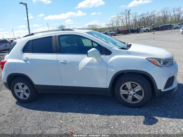 3GNCJLSB9HL275110 Chevrolet Trax Lt