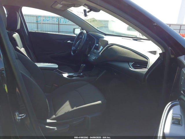 1G1ZG5ST8LF131176 Chevrolet Malibu Fwd Rs