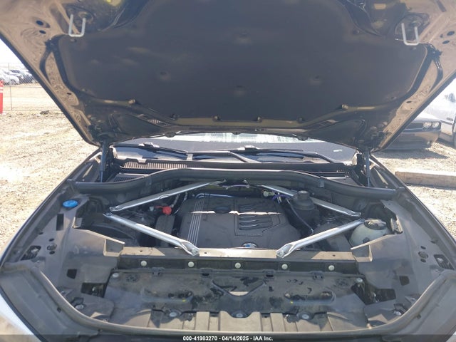 5UXCR6C0XP9N95610 BMW X5