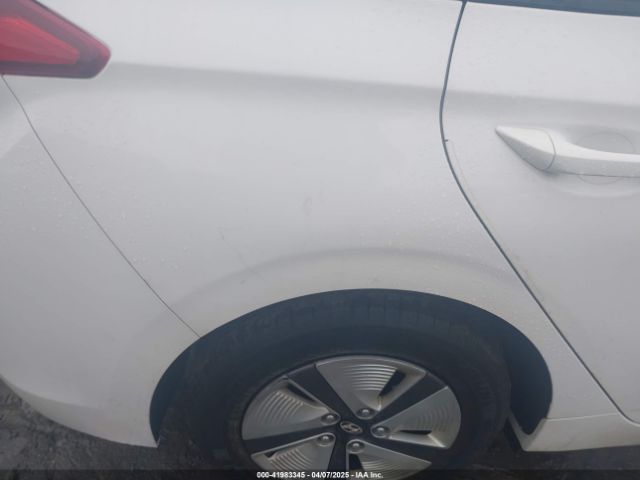 KMHC65LC0HU040044 Hyundai Ioniq Hybrid Blue