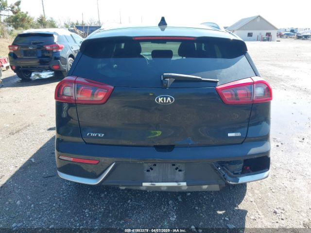 KNDCB3LC9H5055737 KIA NIRO LX