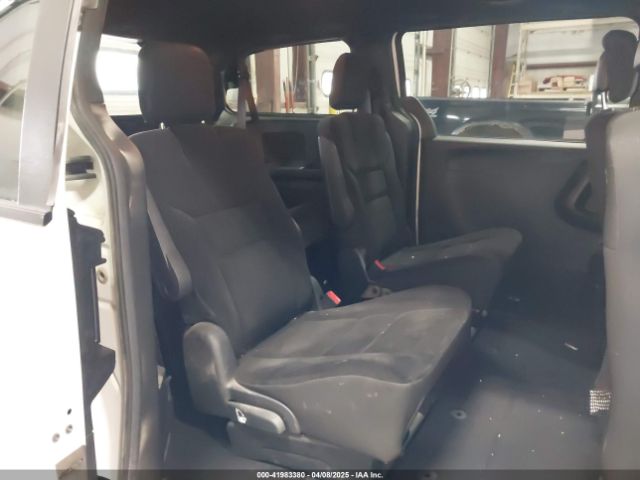 2C4RDGBG8KR503122 Dodge Grand Caravan Se Plus