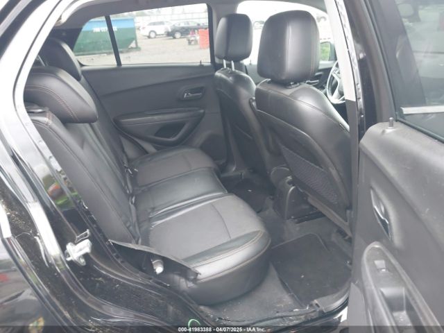 KL7CJPSB2KB851982 Chevrolet Trax Lt