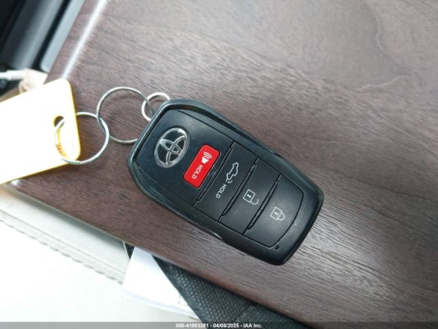 5TFVC5DB5NX009829 Toyota Tundra Hybrid Capstone