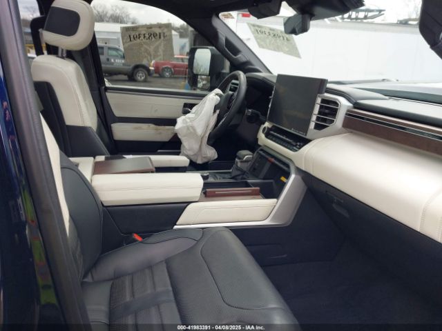 5TFVC5DB5NX009829 Toyota Tundra Hybrid Capstone
