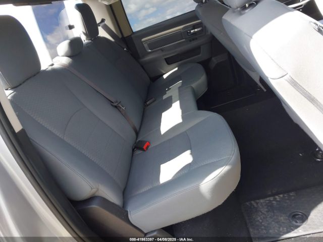1C6RR7TT8KS695788 RAM 1500 Classic Slt  4x4 6'4 Box