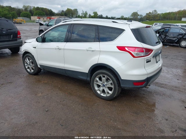 1FMCU9J99GUC72984 Ford Escape Titanium
