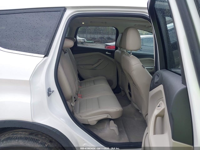 1FMCU9J99GUC72984 Ford Escape Titanium
