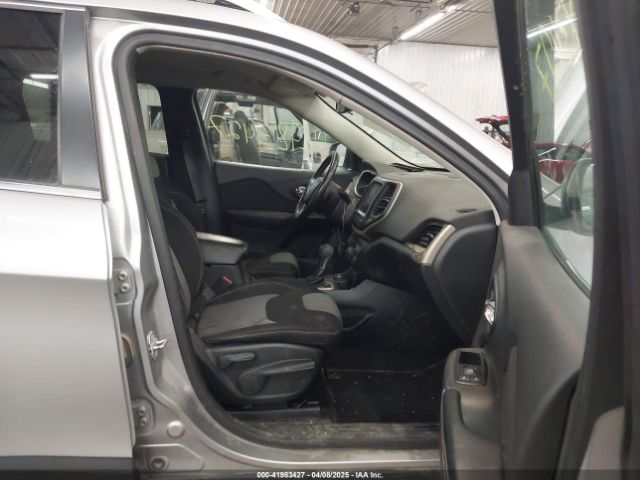 1C4PJMCB9EW149754 Jeep Cherokee Latitude