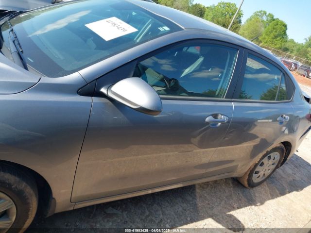 3KPA24AD3PE531461 KIA RIO S