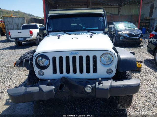 1C4BJWDG7HL612805 Jeep Wrangler Unlimited Sport 4x4